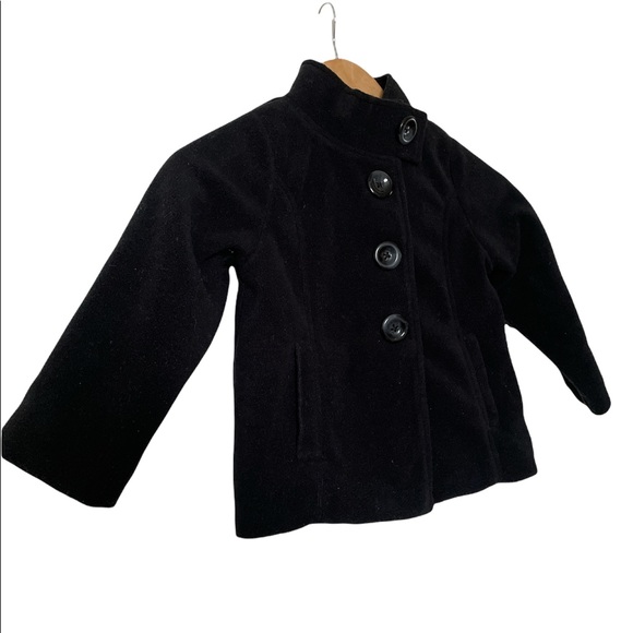 🩰 Adorable H&M girl black coat with button 4-6 kids - Picture 3 of 6